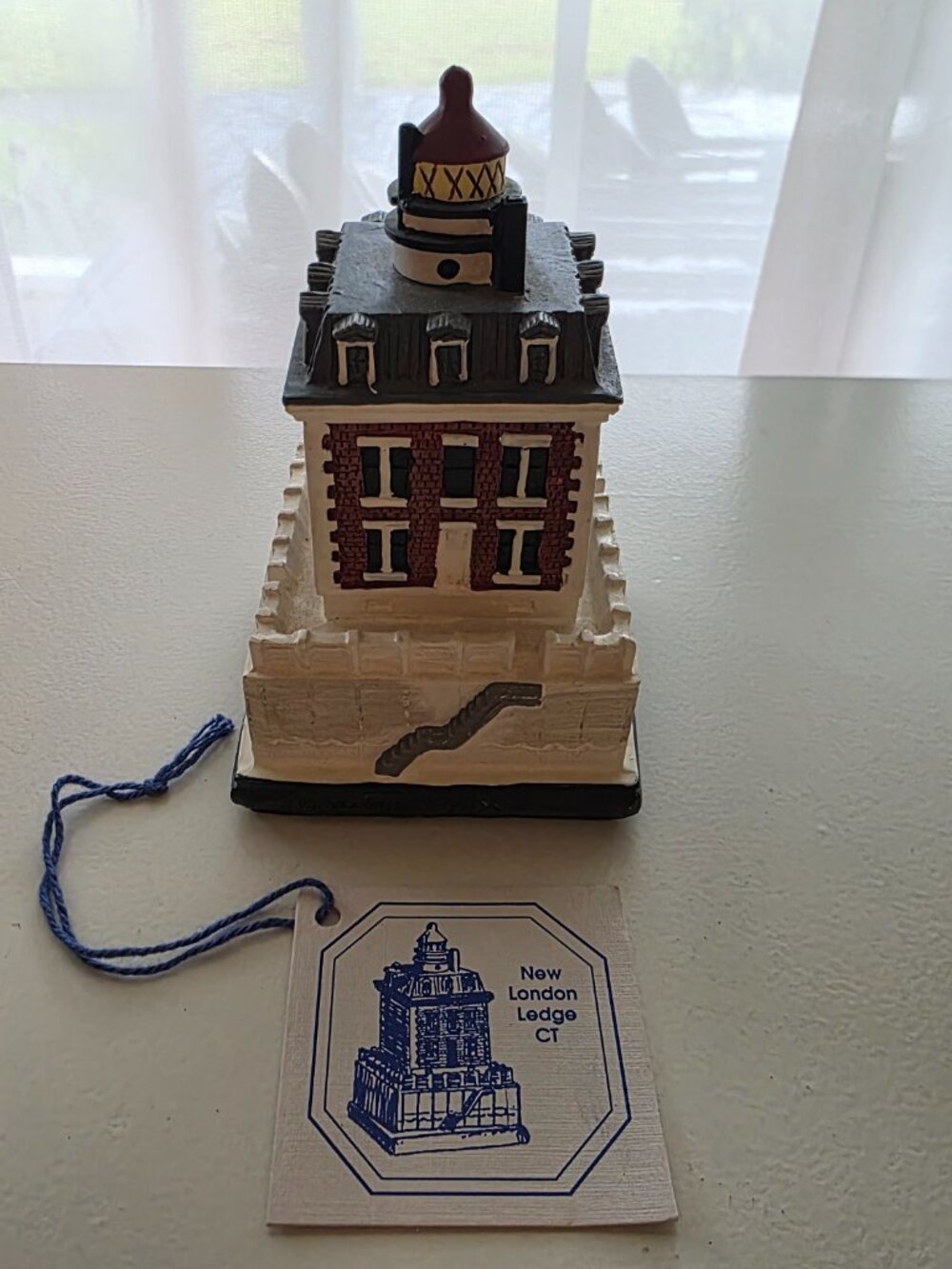 New London Ledge CT Spoontiques Lighthouse Vintage Figurine #9105 w/ Tag - Picture 2 of 4